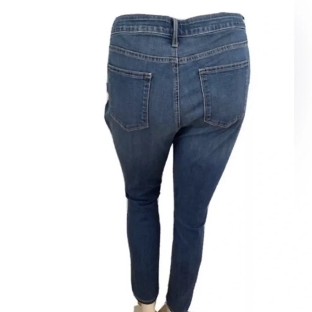 NWT Sonoma Skinny Jeans Comfort Support size 18 New